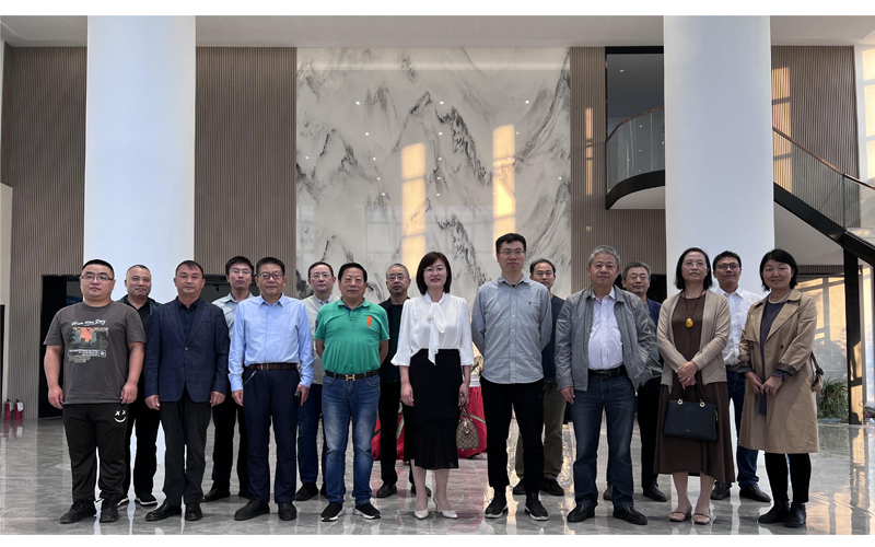 1698136789159727.jpg 合照 网站.jpg